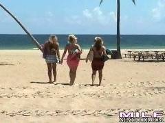 Beach buns. Kristen Cameron (Talk to This Girl) Brianna Ray (Talk to This Girl) Robyn
